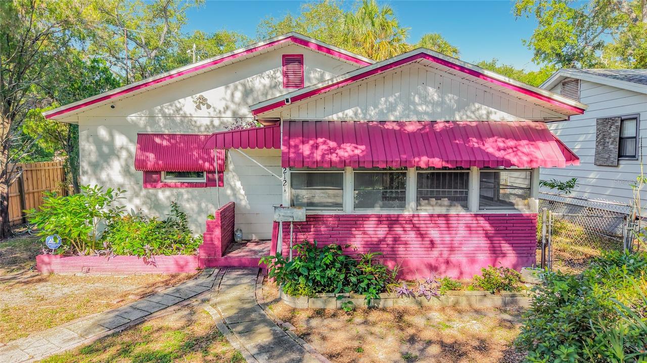 2121 10th St., St Petersburg, FL 33705