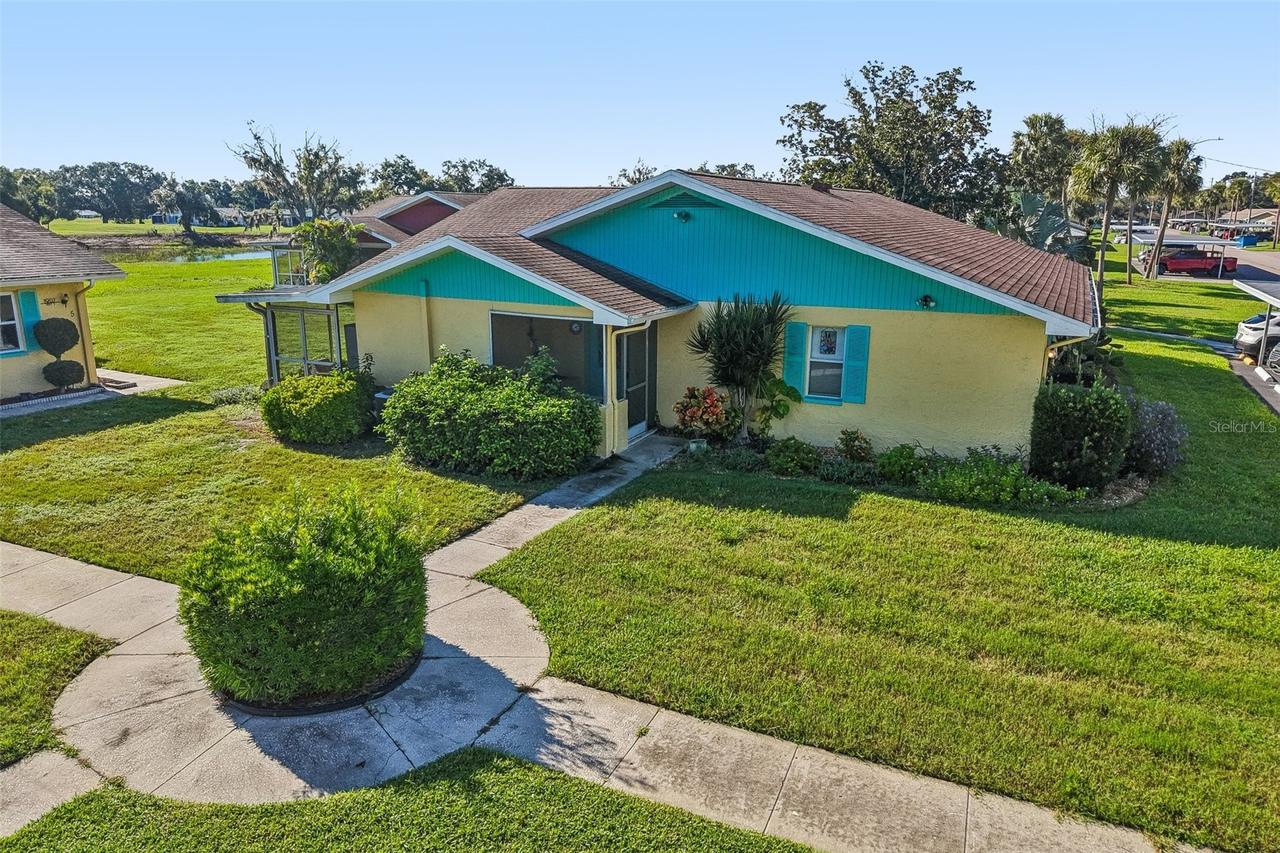 1907 Canterbury Ln. #4, Sun City Center, FL 33573