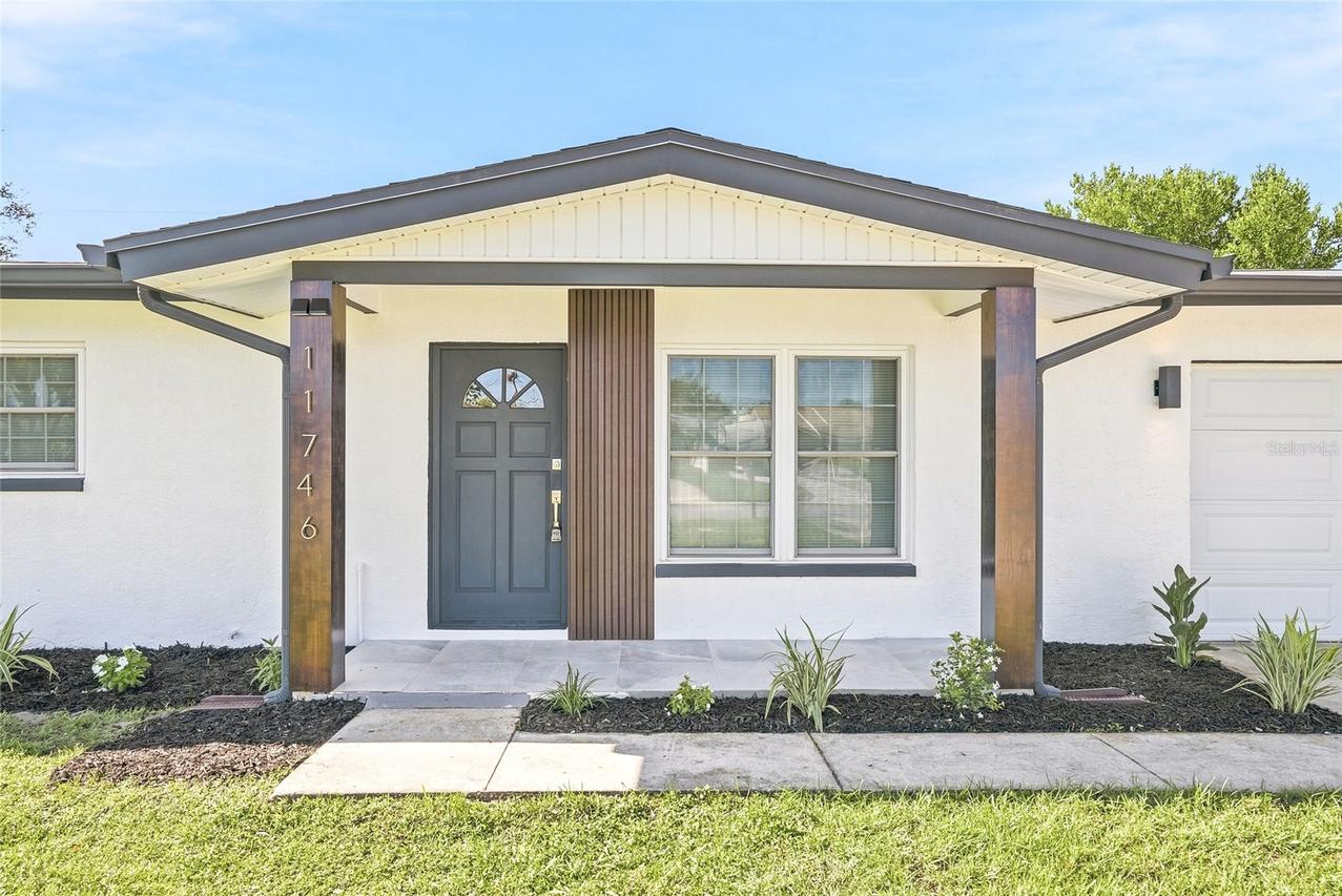 11746 78th Ter., Seminole, FL 33772