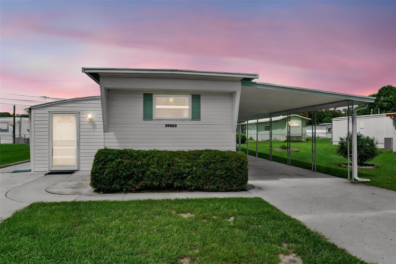 39053 Ola Ave., Zephyrhills, FL 33542
