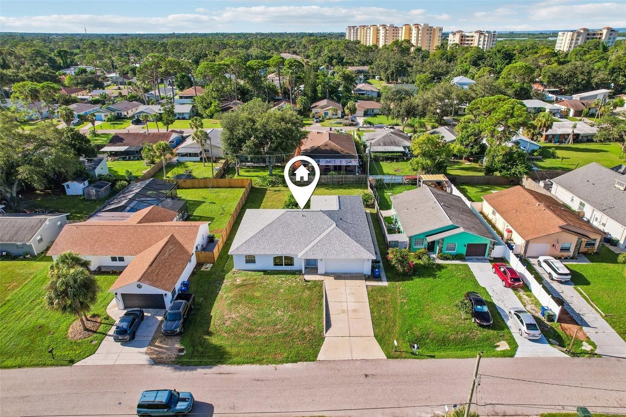 1848 Mova St., Sarasota, FL 34231