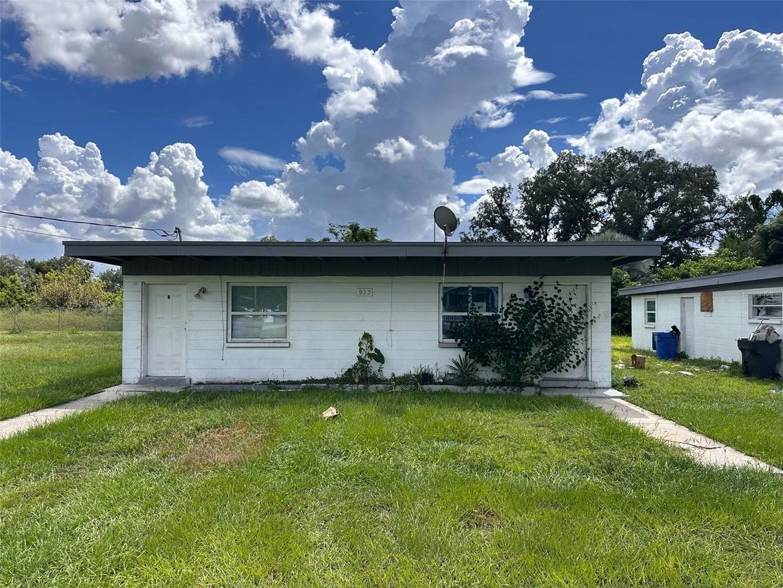 905 E 124th Ave., Tampa, FL 33612