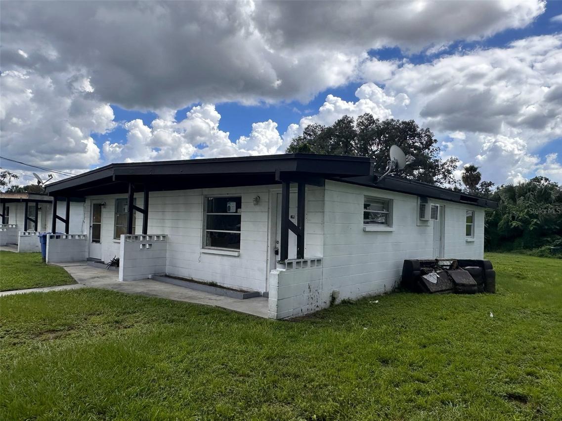 921 E 122nd Ave., Tampa, FL 33612