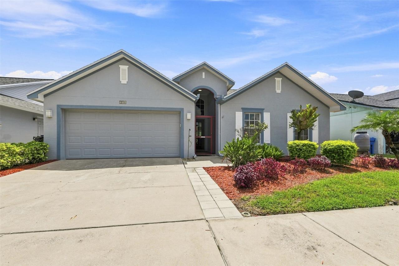 216 Lookout Dr., Apollo Beach, FL 33572