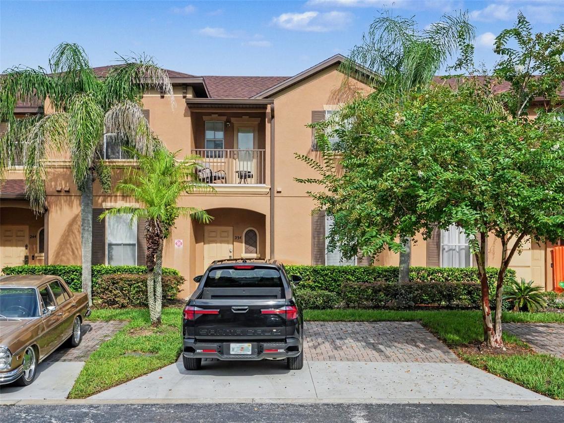 234 Cambria Ave., Davenport, FL 33897
