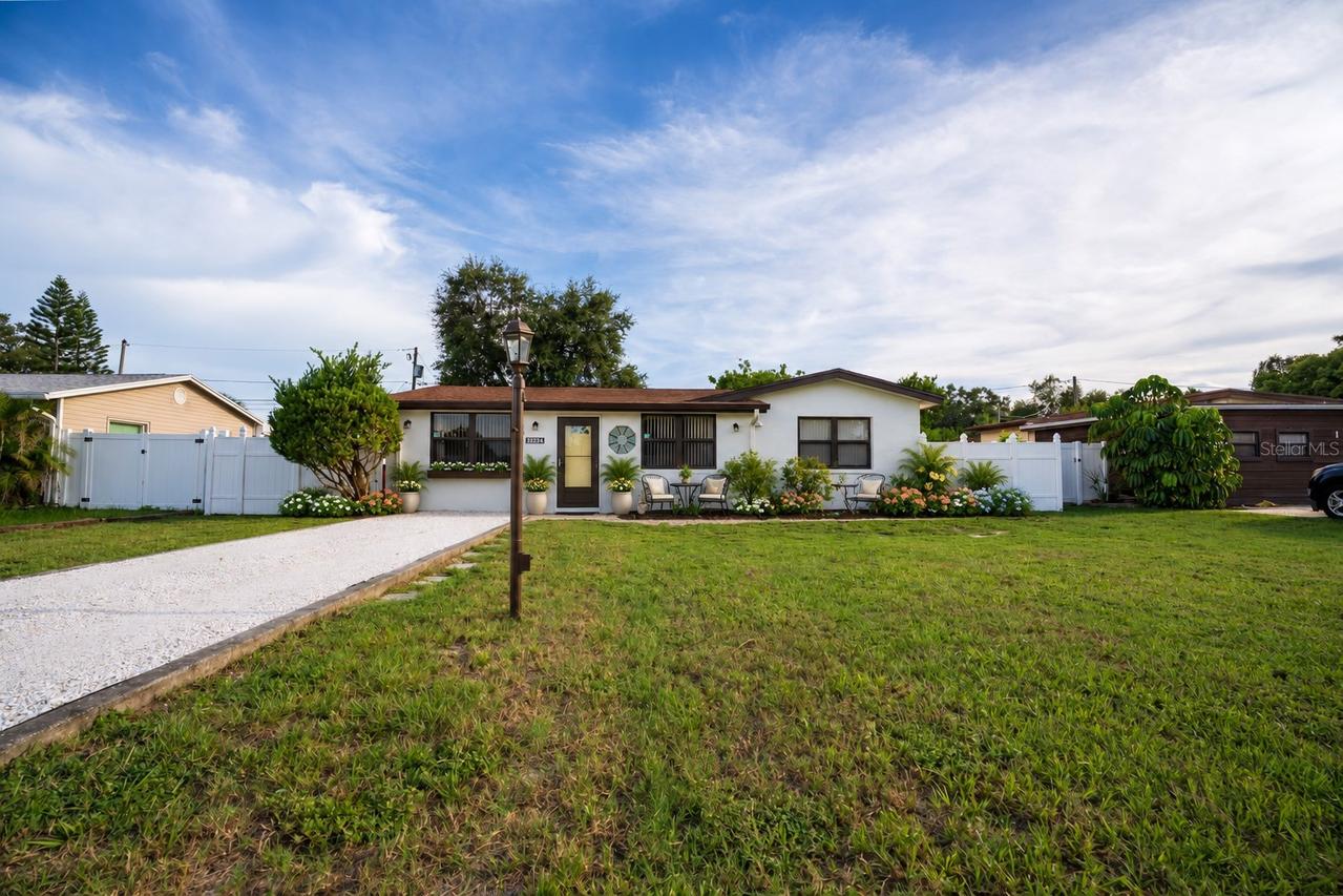 10294 54th Ave., St Petersburg, FL 33708