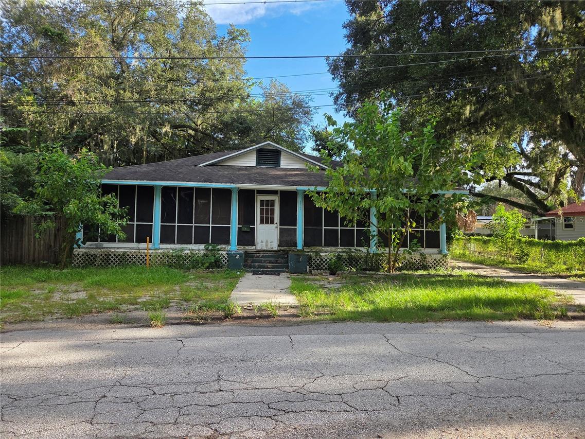 113 W Strickland St., Plant City, FL 33563
