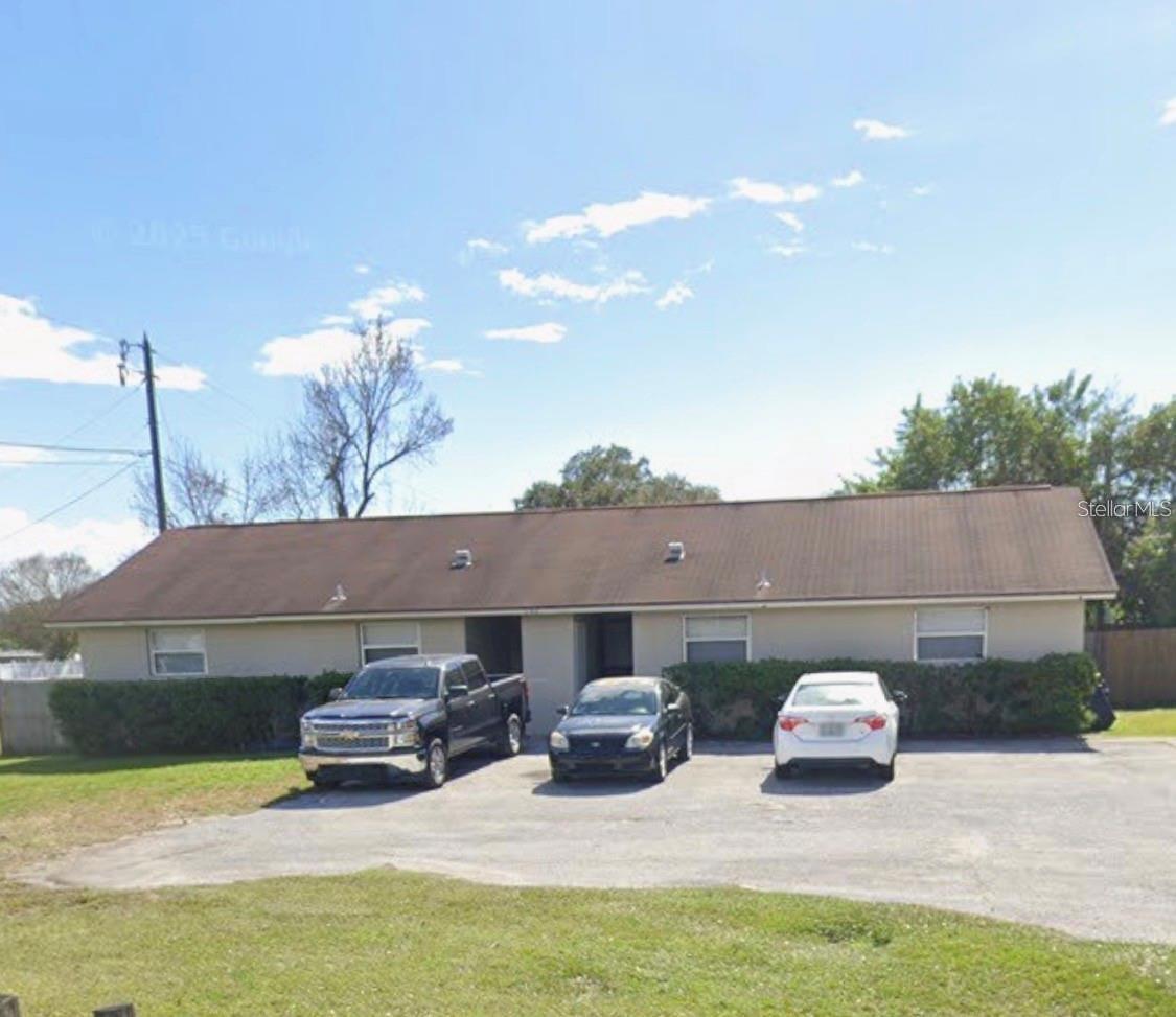 11316 Walsingham Rd., Seminole, FL 33778