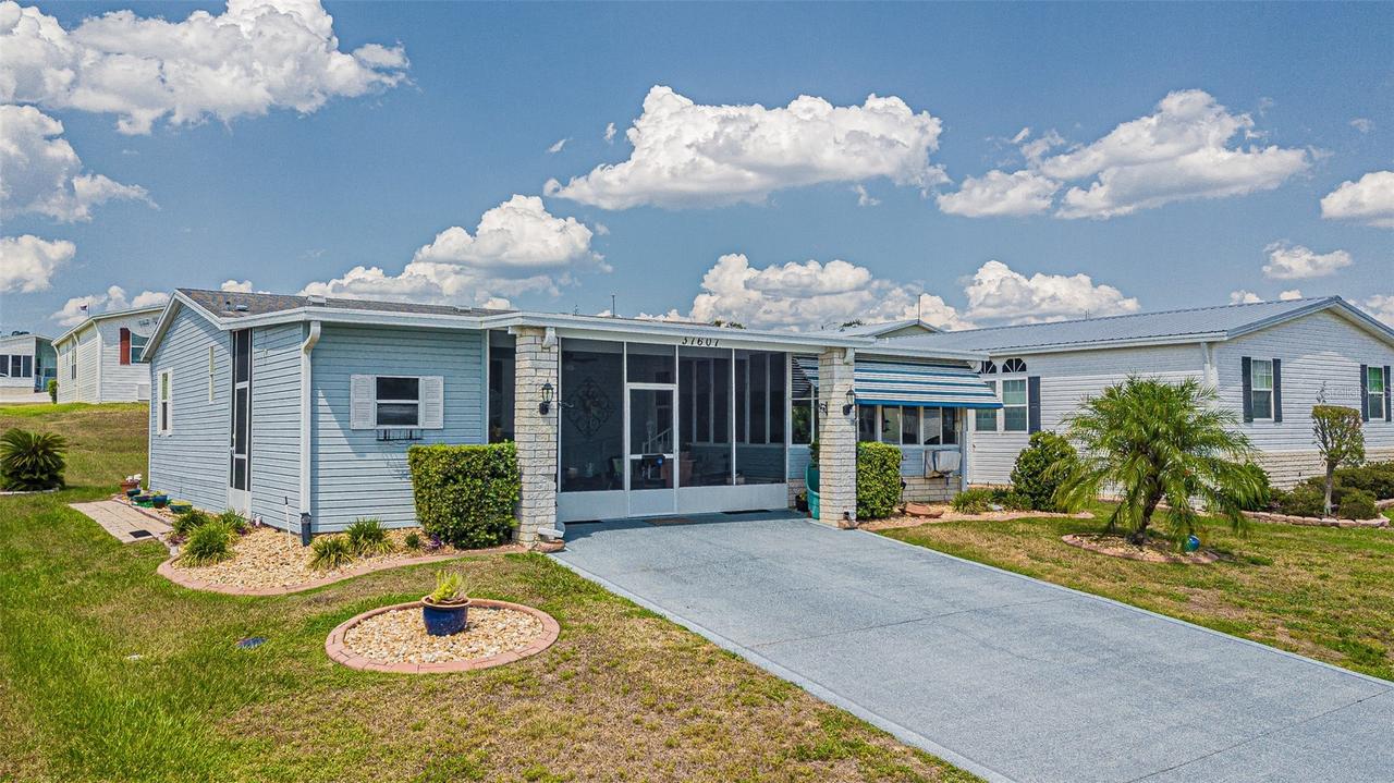 37607 Neukom Ave., Zephyrhills, FL 33541