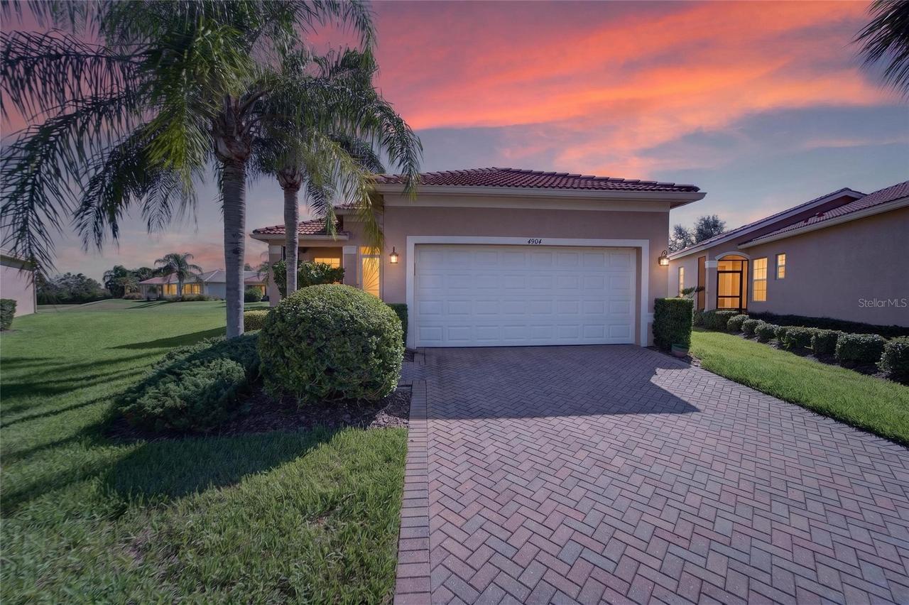 4904 Rock Island Ct., Wimauma, FL 33598