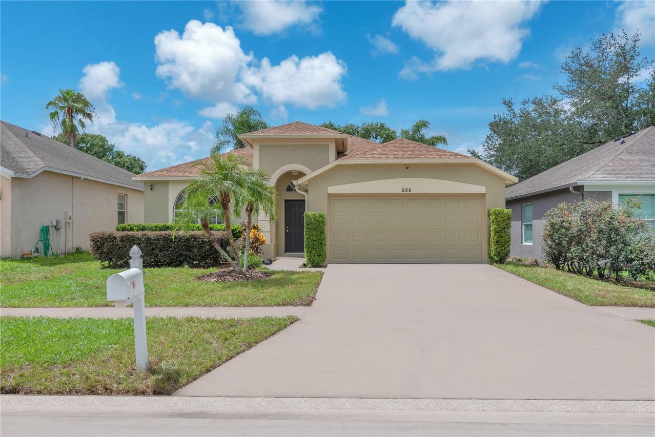506 Greg St., Valrico, FL 33594