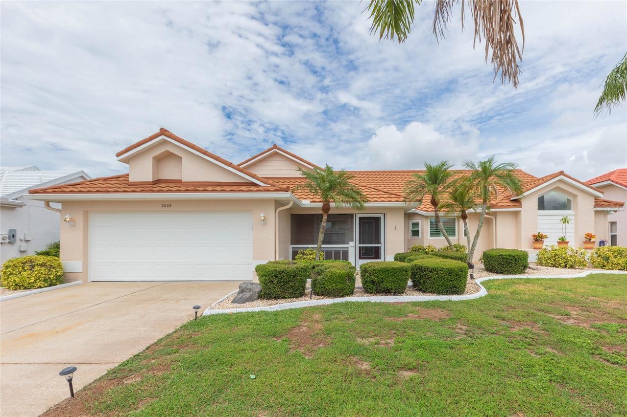 2009 New Bedford Dr., Sun City Center, FL 33573