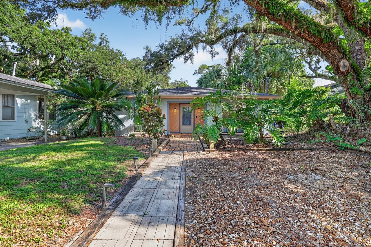 317 W Comanche Ave., Tampa, FL 33604