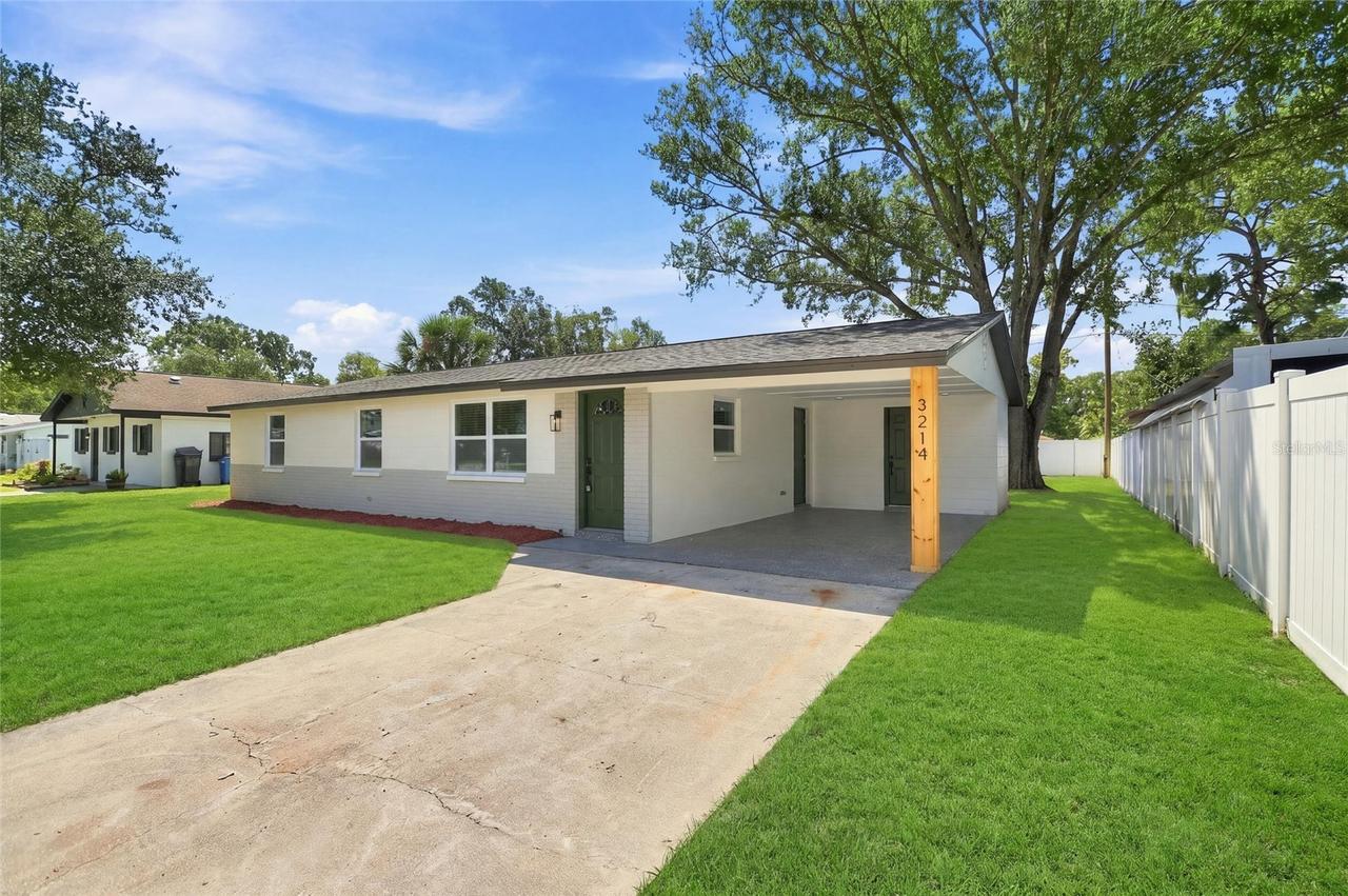 3214 Acacia St., Lutz, FL 33558