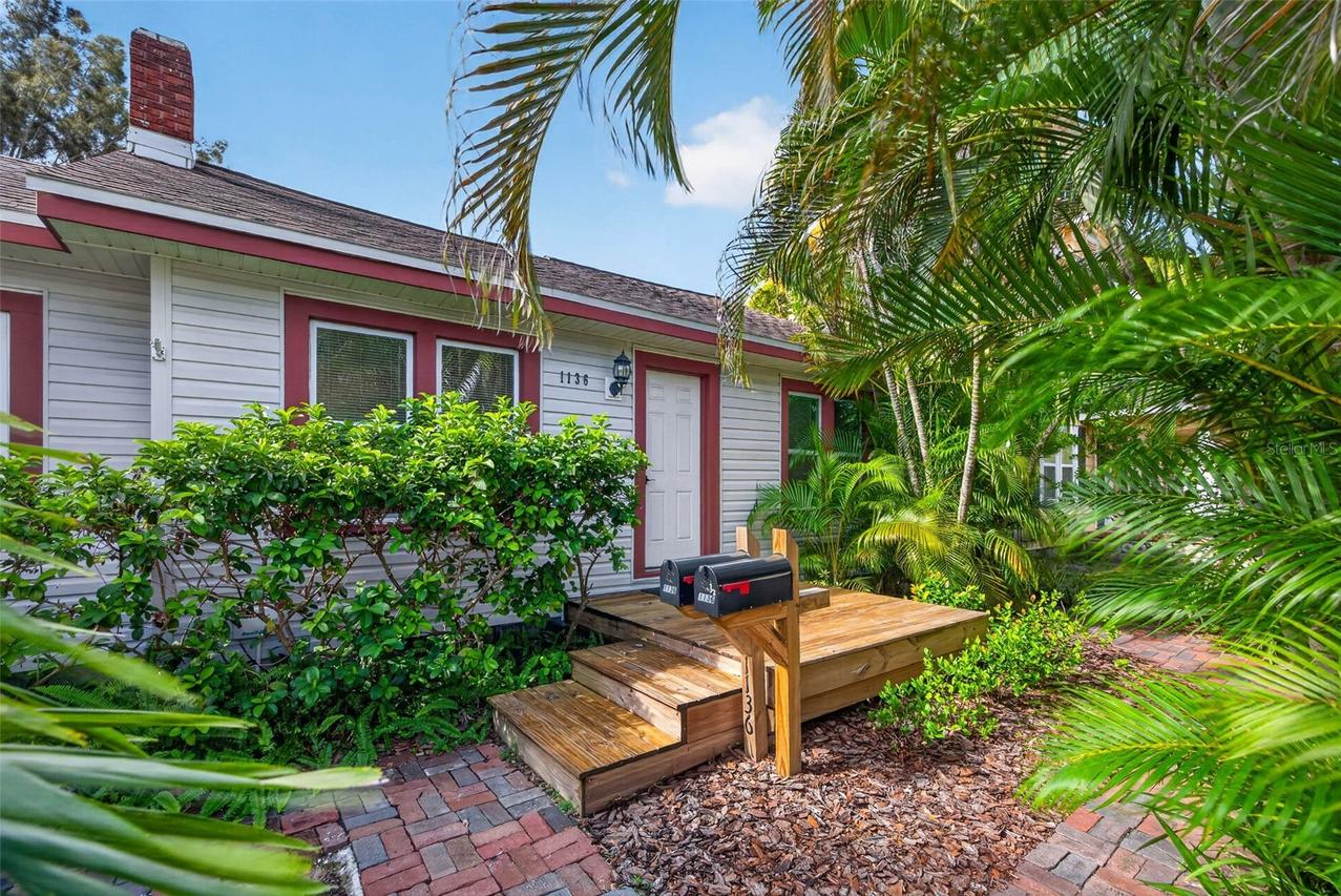 1136 22nd Ave., St Petersburg, FL 33704