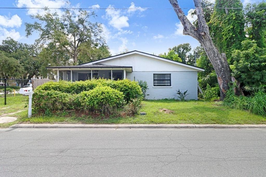 522 W 9th St., Lakeland, FL 33805