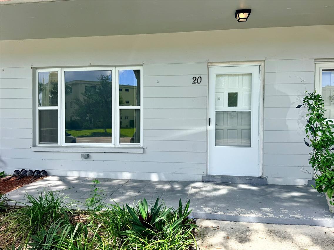 2100 World Parkway Blvd. #20, Clearwater, FL 33763