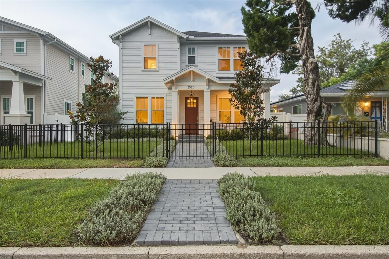 2525 Dartmouth Ave., St Petersburg, FL 33713