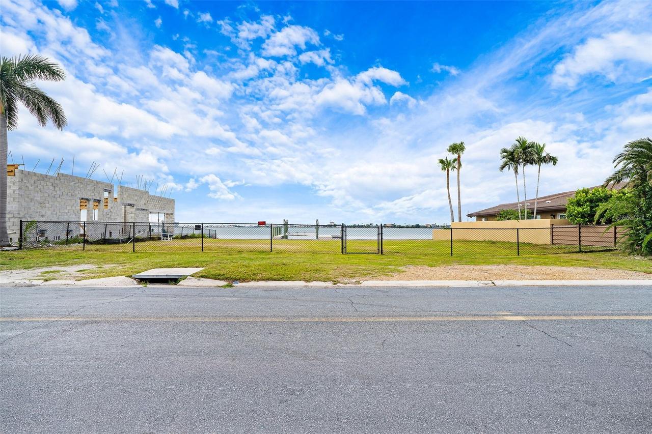 424 55th Ave., St Pete Beach, FL 33706