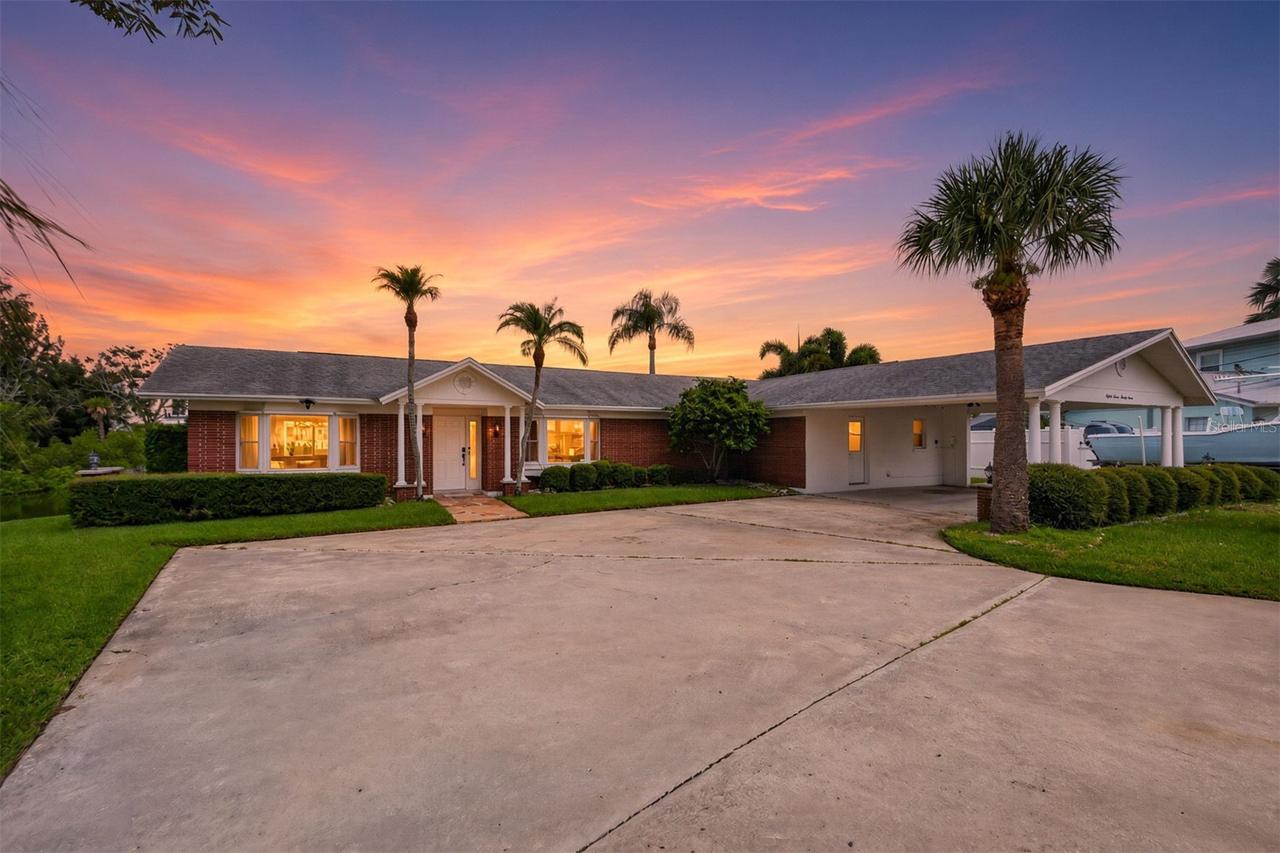 8727 Bay Crest Ln., Tampa, FL 33615