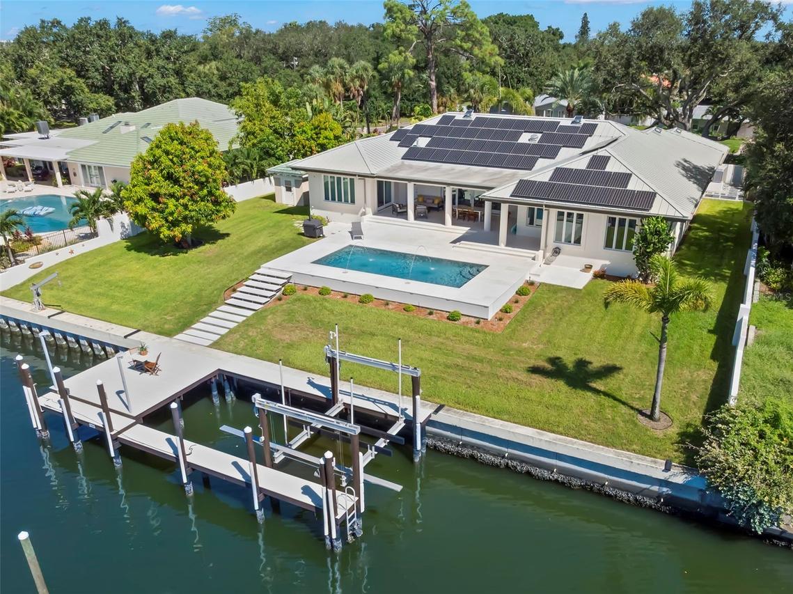 4130 42nd Ave., St Petersburg, FL 33711