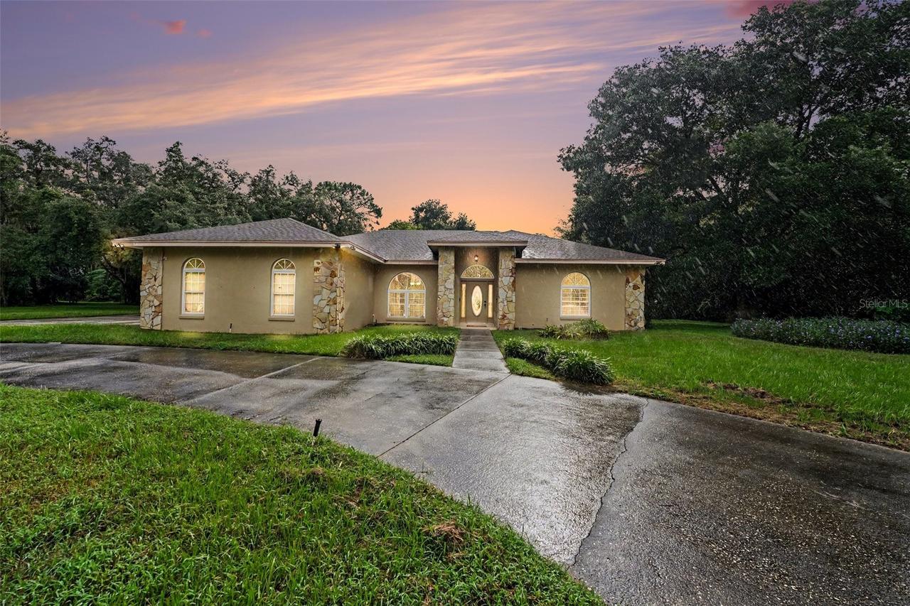 2736 Sequoyah Dr., Haines City, FL 33844