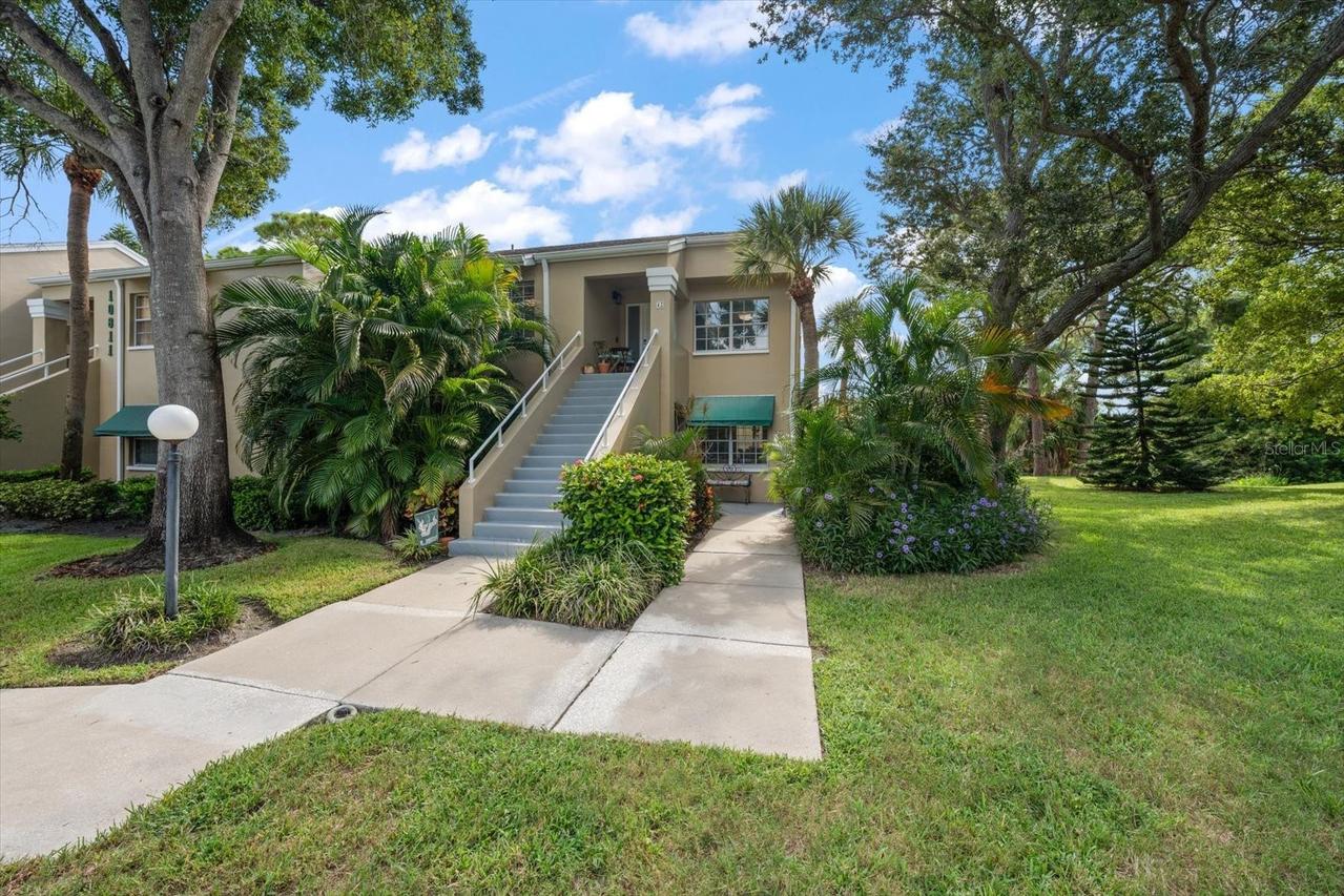 10811 Indian Hills Ct. #42, Seminole, FL 33777