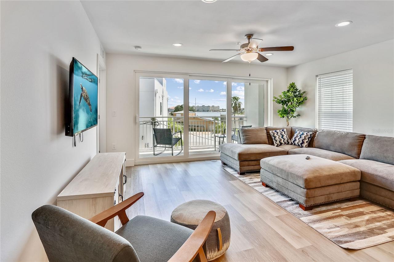 15305 1st St. #305, Madeira Beach, FL 33708