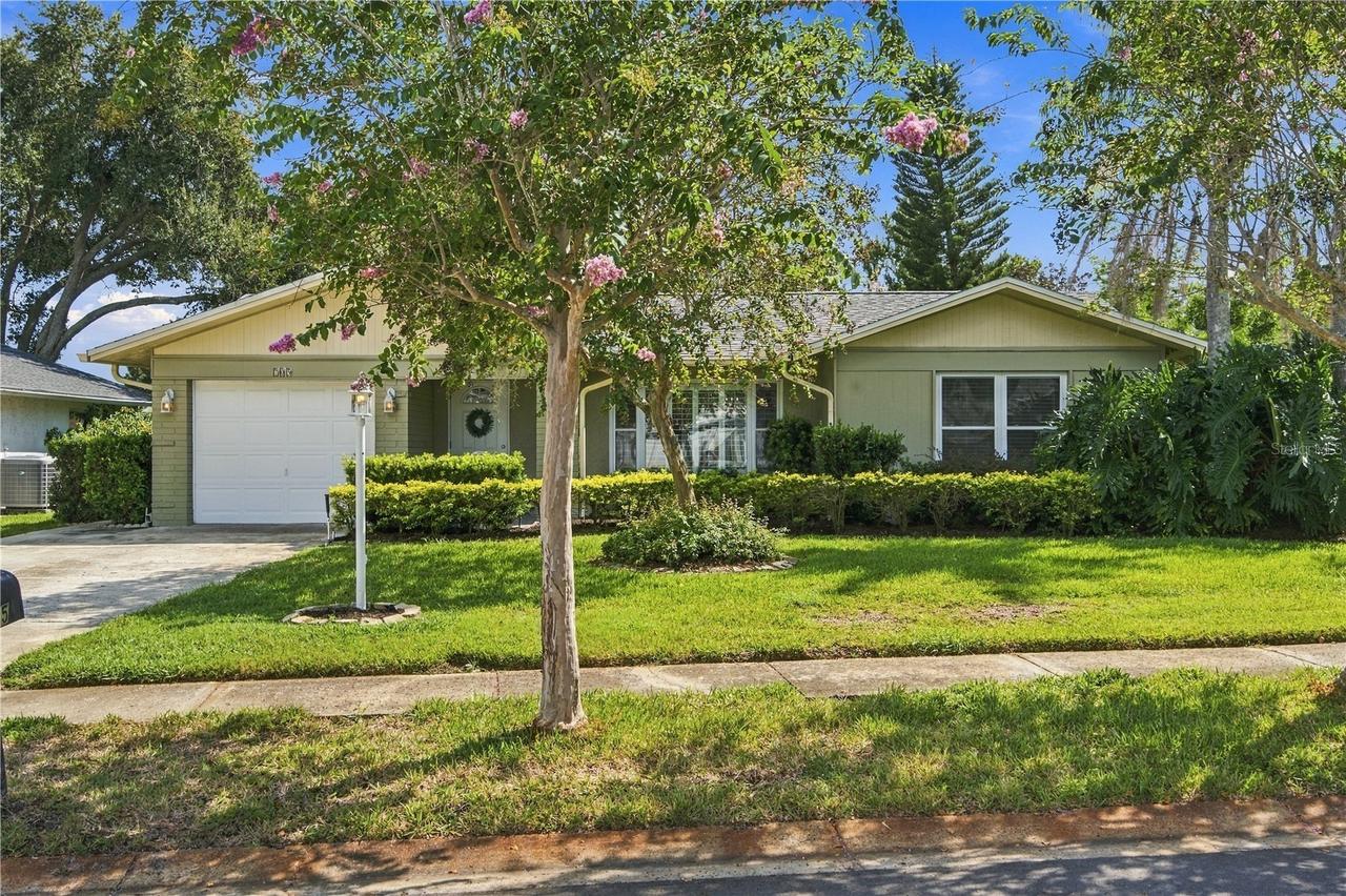 705 Leeward Way, Palm Harbor, FL 34685