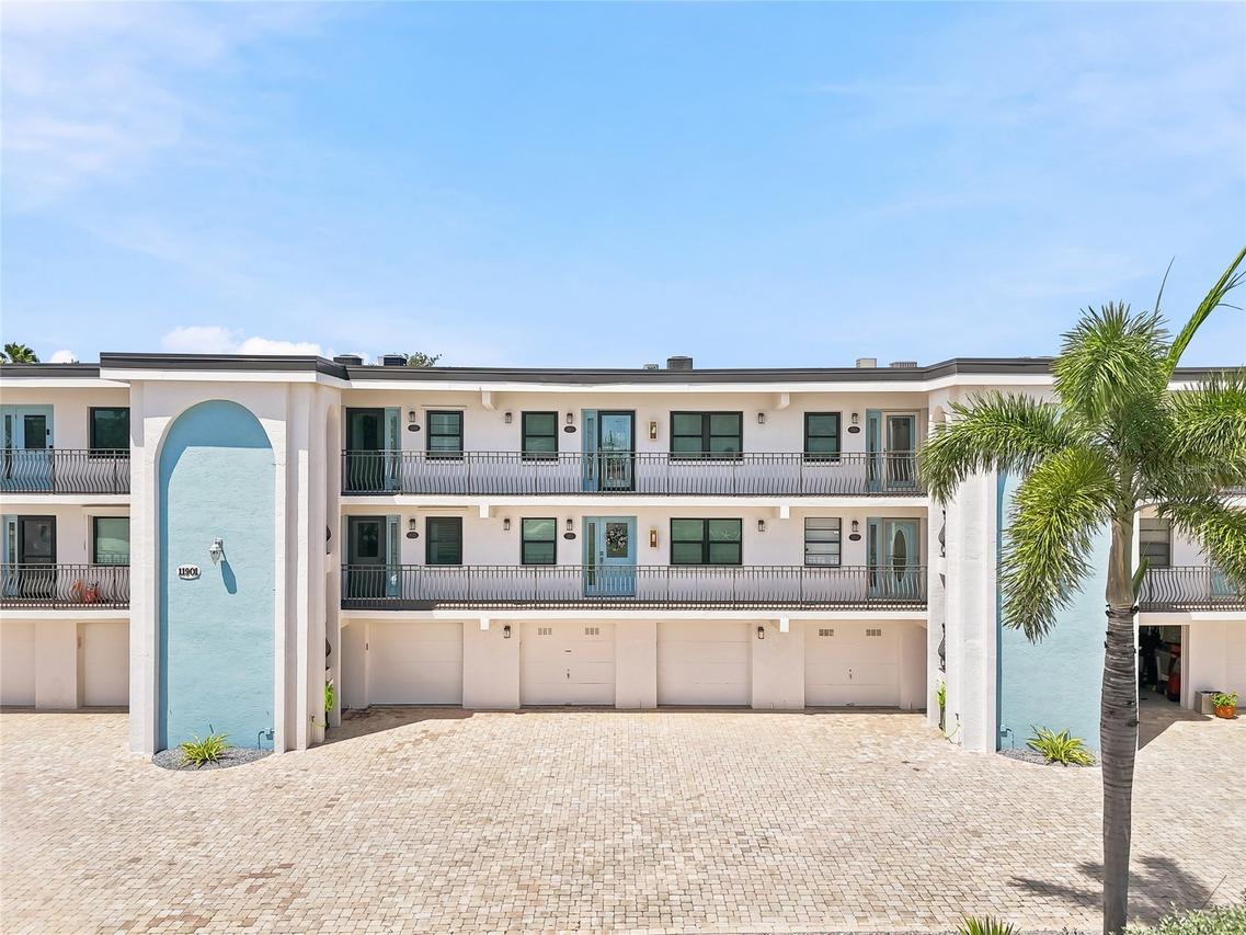 11901 Lagoon Ln. #202, Treasure Island, FL 33706