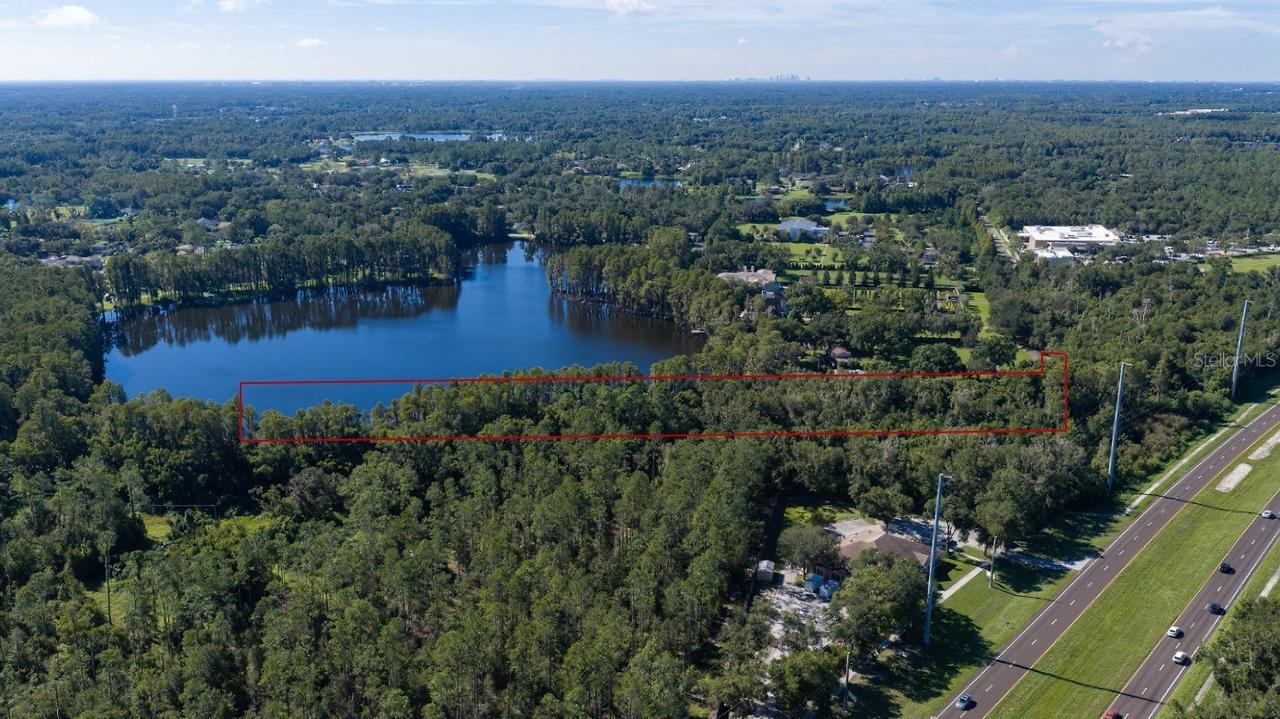 19115 Merry Ln., Lutz, FL 33548