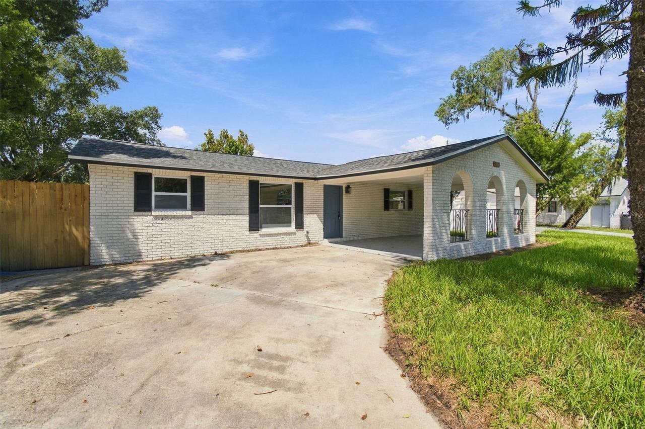 802 Walnut Dr., Seffner, FL 33584