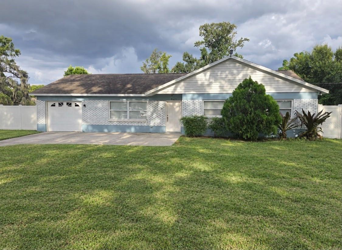 8601 Twin Lakes Blvd., Tampa, FL 33614