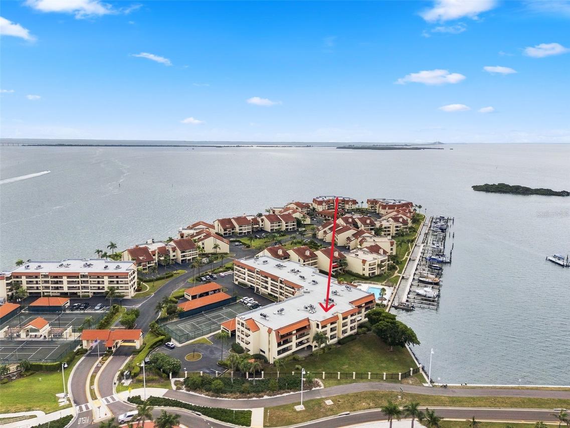 106 1st St. #113, Tierra Verde, FL 33715