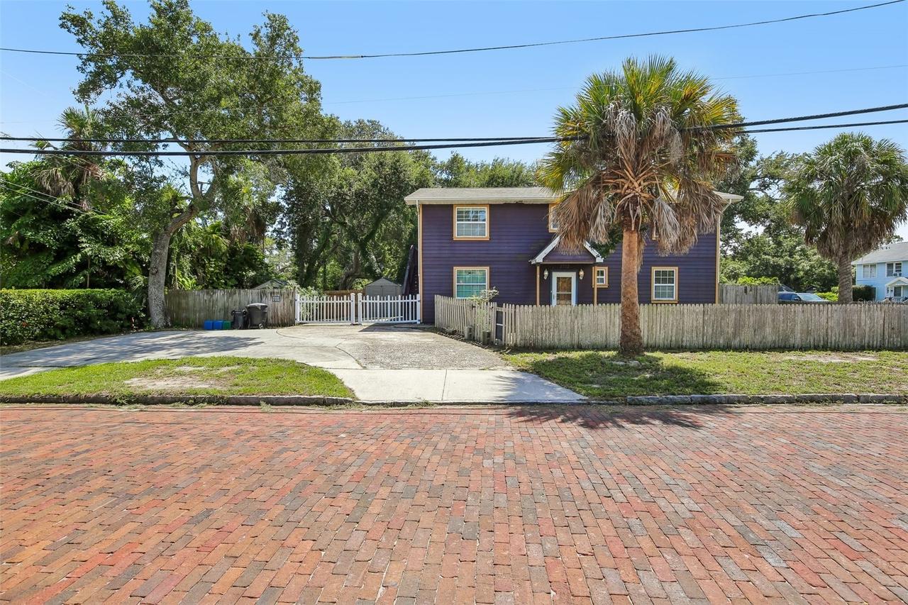 2702 49th St., Gulfport, FL 33707