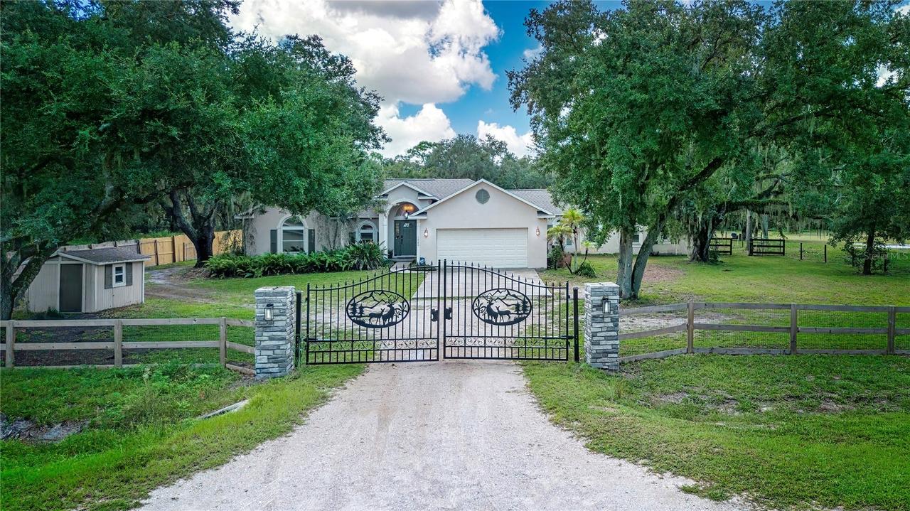 1220 Butch Cassidy Tr., Wimauma, FL 33598