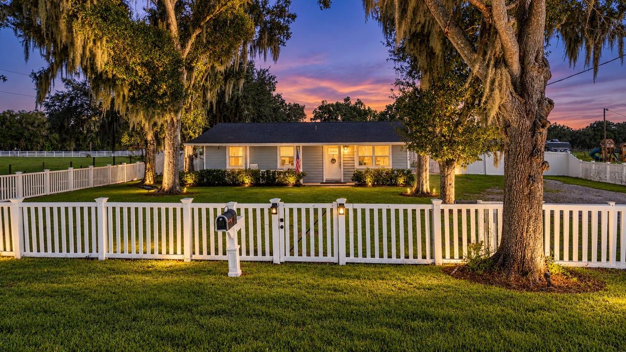 330 Moccasin Hollow Rd., Lithia, FL 33547