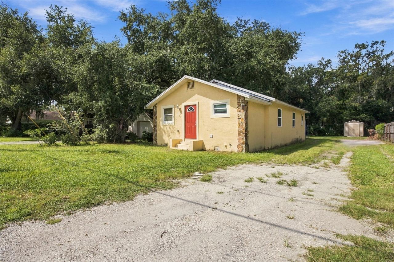 1109 N Gordon St., Plant City, FL 33563