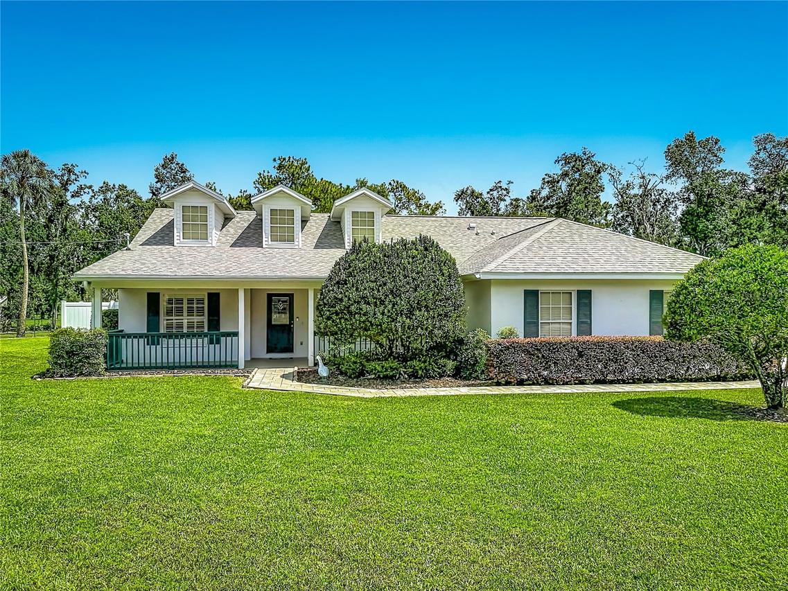 18815 Carr Dr., Lutz, FL 33559