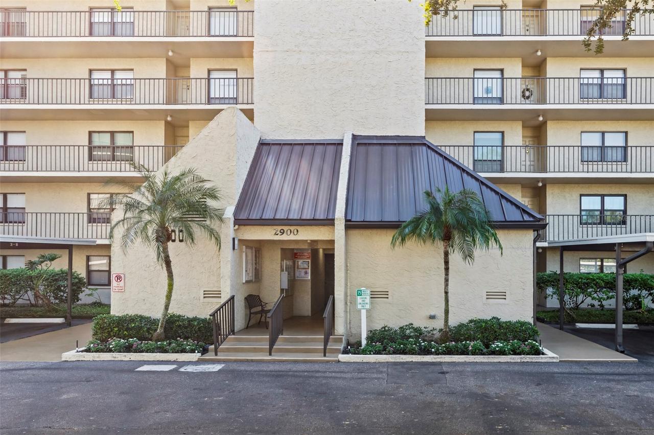 2900 Cove Cay Dr. #4B, Clearwater, FL 33760