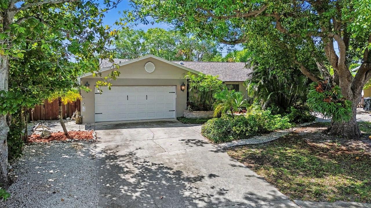 508 White Oak Dr., Tarpon Springs, FL 34689