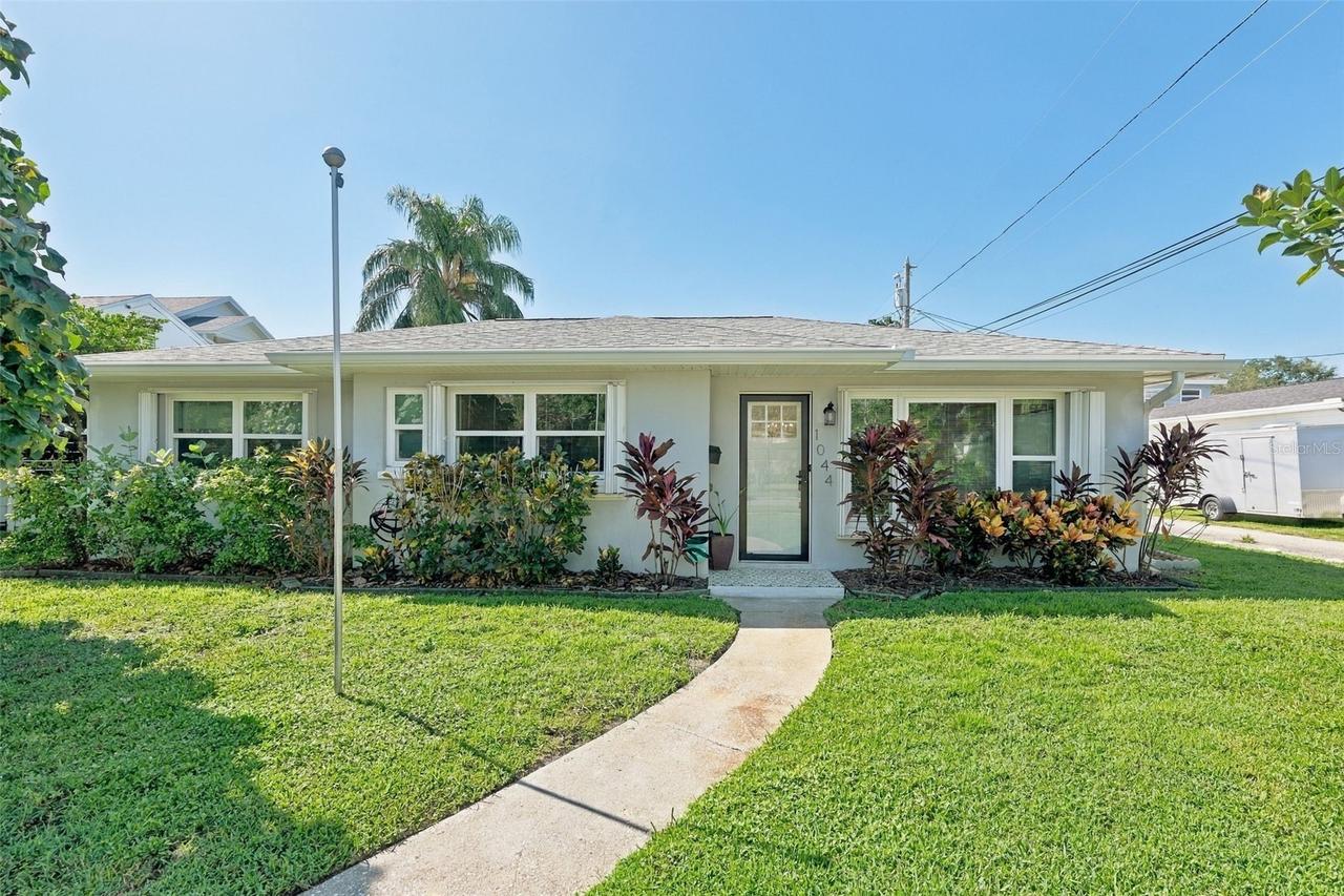1044 32nd Ave., St Petersburg, FL 33704