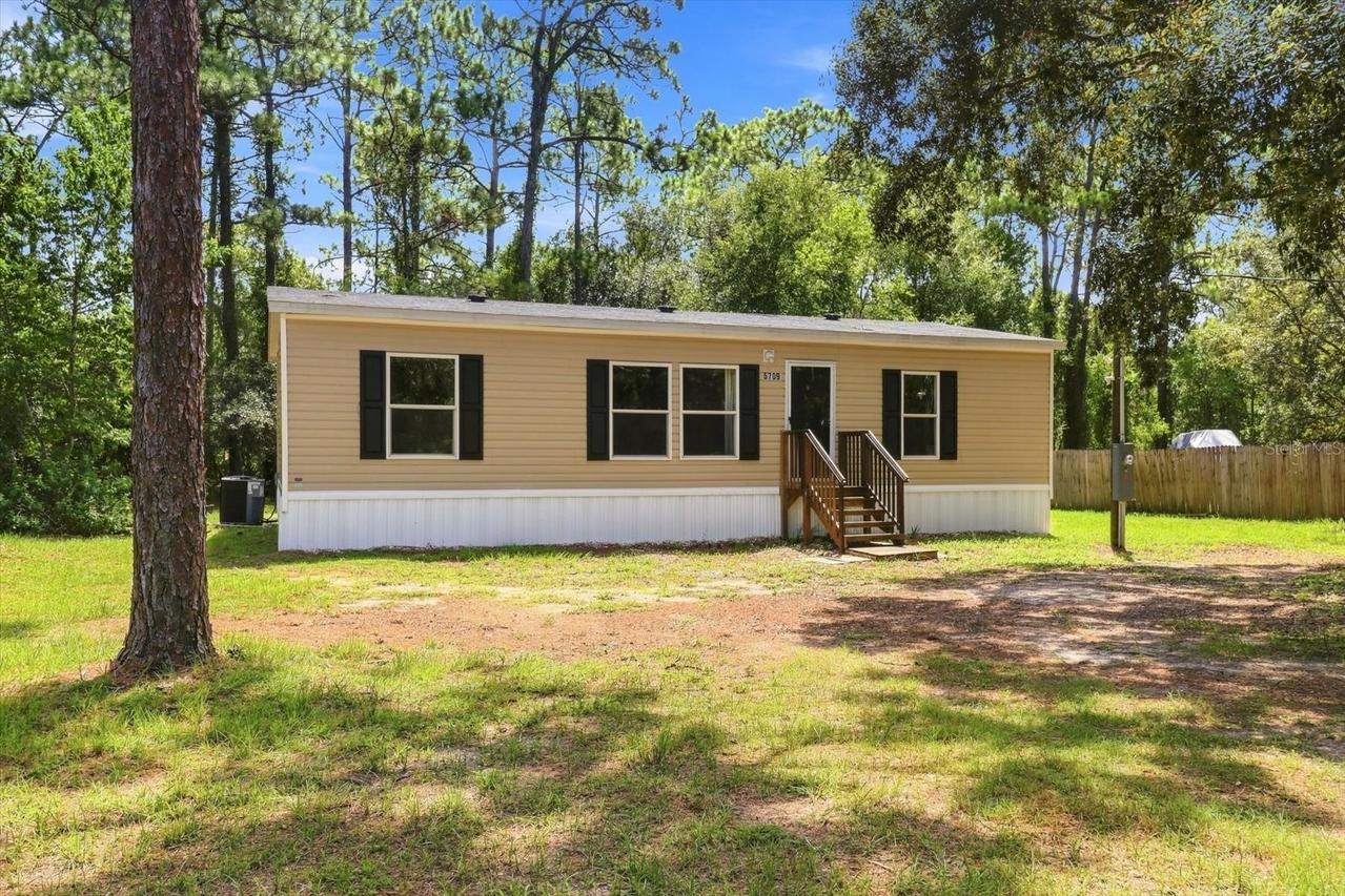 5709 S Leopard Point, Homosassa, FL 34446