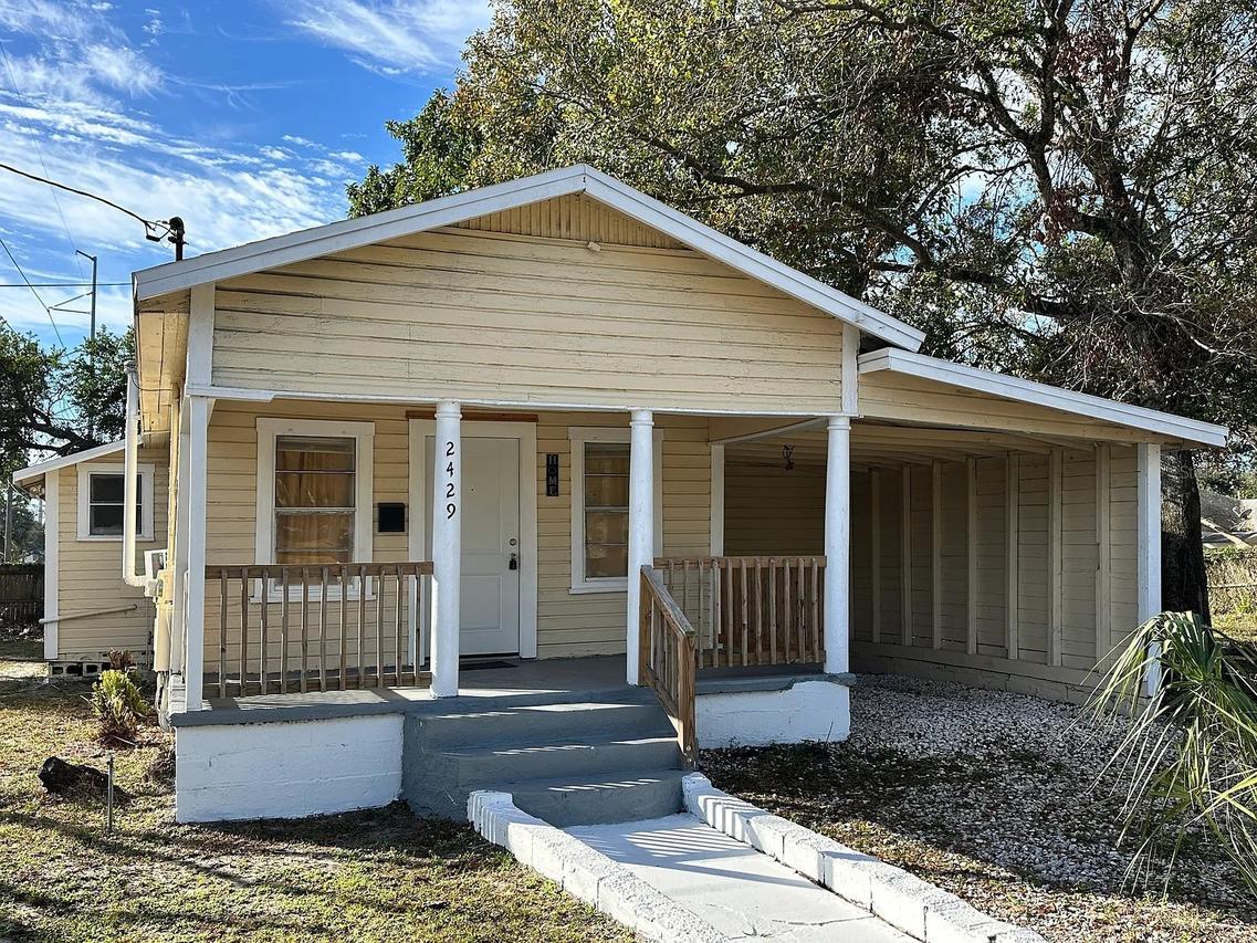 2429 E 20th Ave., Tampa, FL 33605