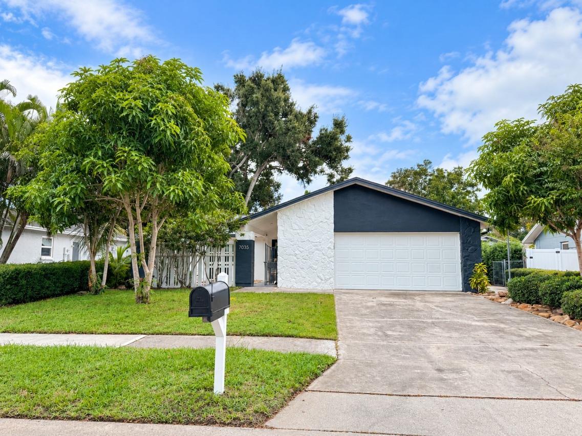 7035 Orkney Ave., St Petersburg, FL 33709