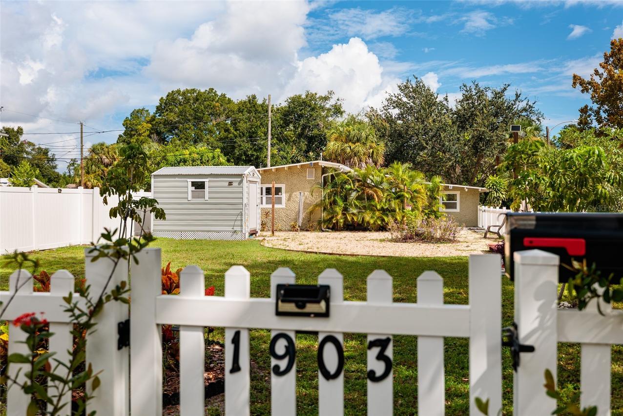 1903 30th Ave., St Petersburg, FL 33713