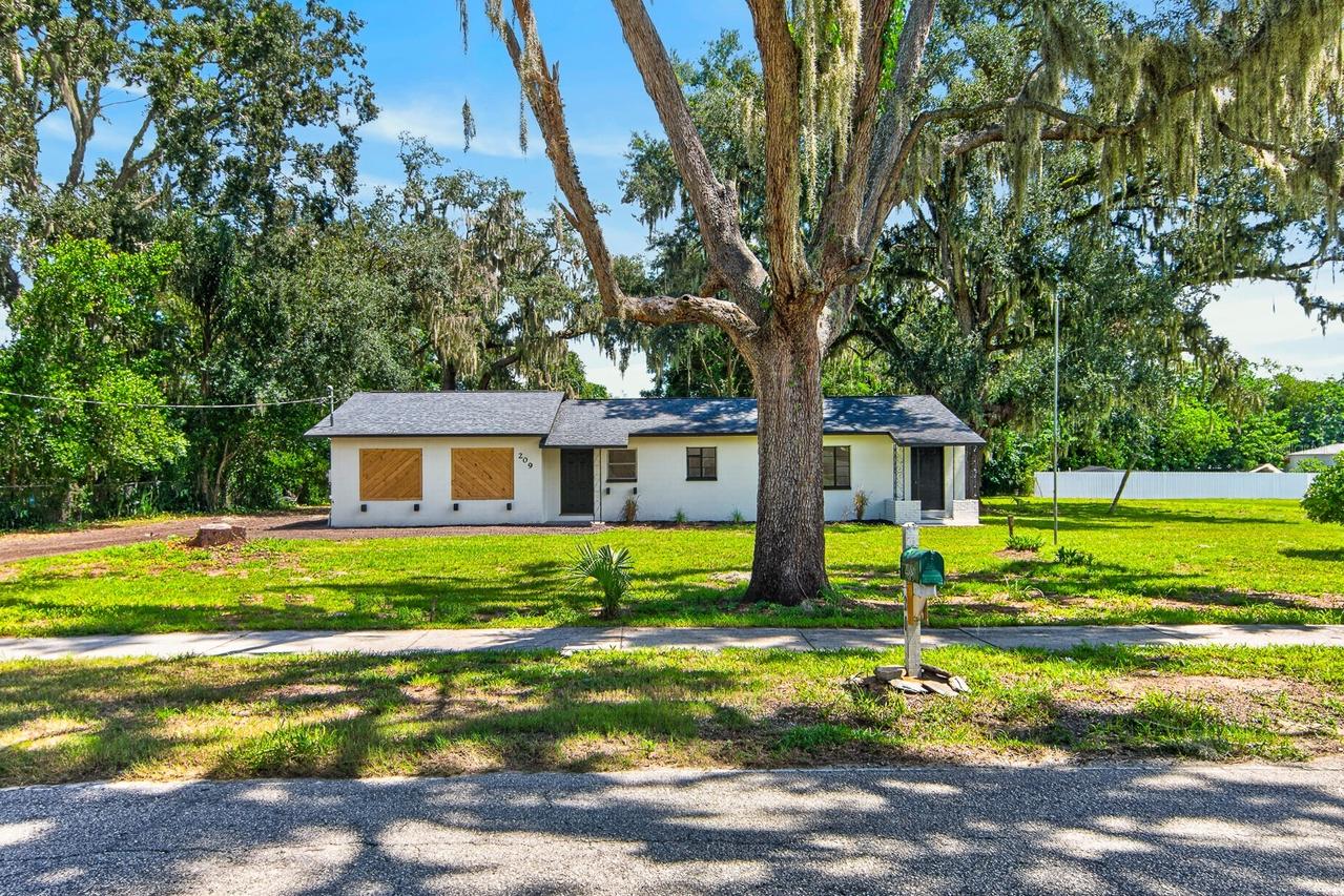 209 S Saint Cloud Ave., Valrico, FL 33594