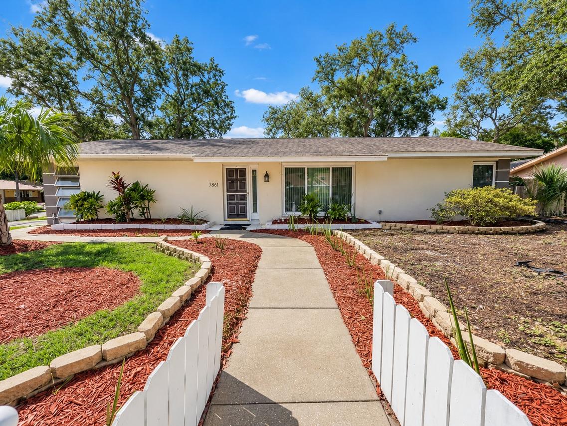 1000 Rosetree Ln., Tarpon Springs, FL 34689