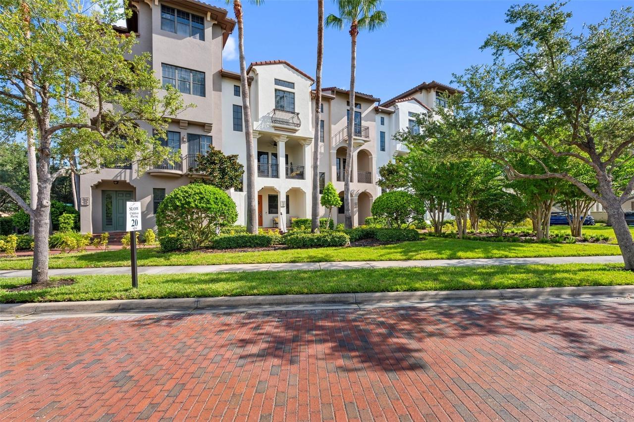 4815 Yacht Club Dr. #103, Tampa, FL 33616