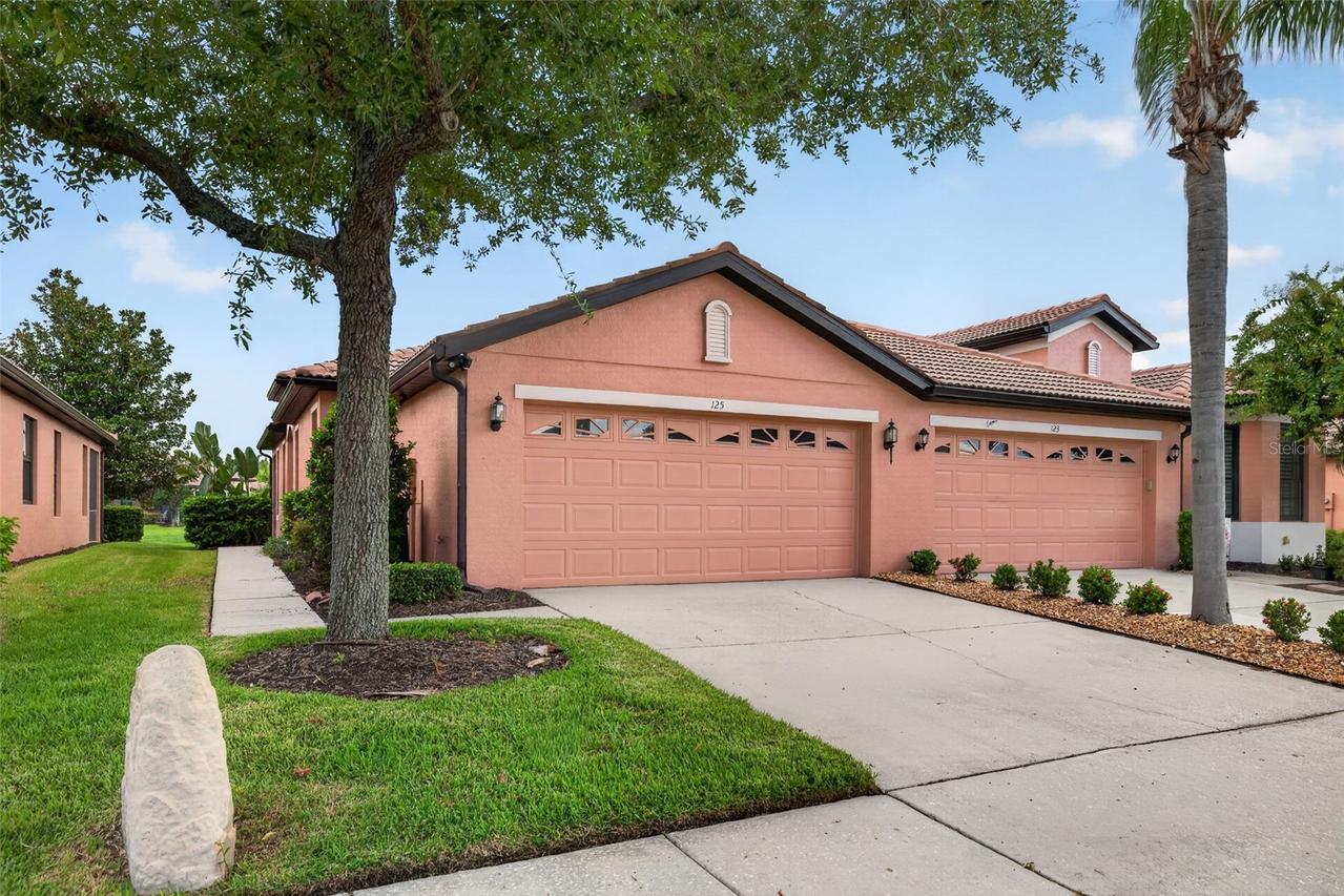 125 Shell Falls Dr., Apollo Beach, FL 33572